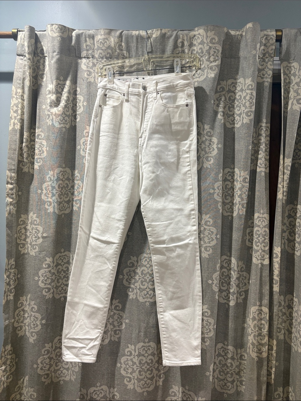 GAP White Women’s Skinny Jeans